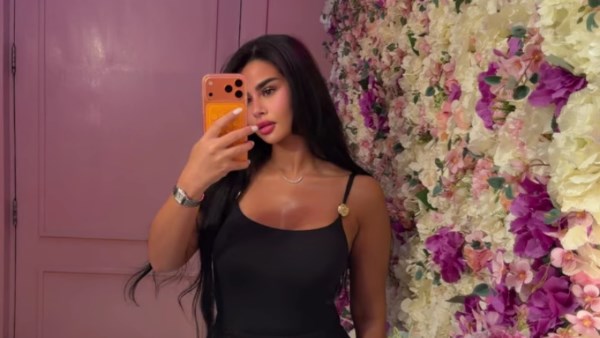 منة عرفة تخطف الأنظار بإطلالة سوداء أنيقة عبر إنستجرام.. صور