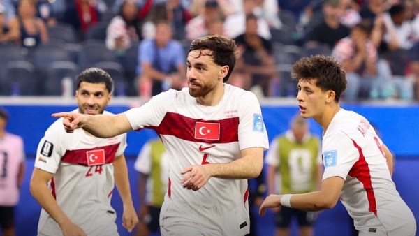 منتخب تركيا ينهي مشواره في المونديال بانتصار شرفي على أمريكا 3-2