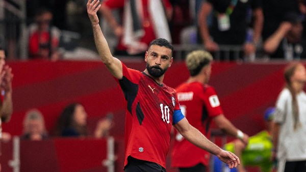 هدف وصناعة وصدارة تاريخية.. ماذا قدم محمد صلاح في أول انتصار لمصر بكأس العالم؟