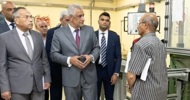 وزير الإنتاج الحربي يتابع سير العمل بشركة أبو زعبل للصناعات المتخصصة