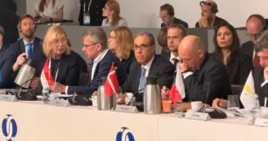 وزير الخارجية يؤكد أهمية تعزيز التعاون الدولى لمواجهة التحديات الاقتصادية