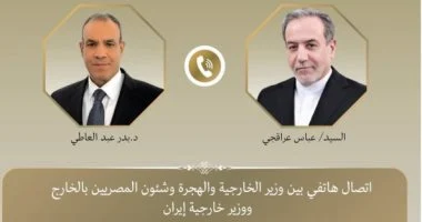 وزير الخارجية يبحث مع نظيره الإيراني تطورات المفاوضات بين واشنطن وطهران
