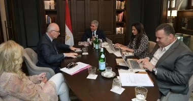 وزير السياحة: ارتفاع عدد السائحين الإيطاليين الوافدين إلى مصر بنسبة 15%
