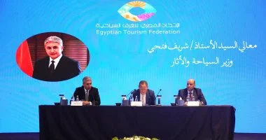 وزيرا السياحة والآثار والعمل يطلقان مبادرة تعاون مع”الاتحاد المصرى للغرف السياحية”