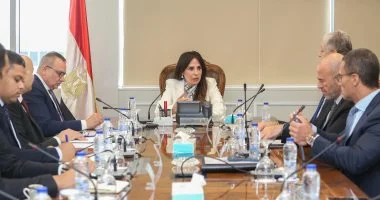 وزيرة الإسكان تتابع موقف التسليمات بمنطقة الأعمال المركزية بالعاصمة الجديدة